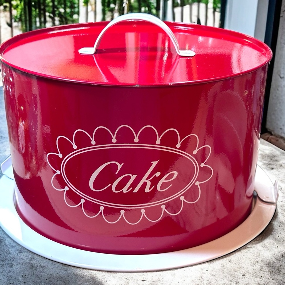 Bakery Red & White Metal Cake Saver with Dome